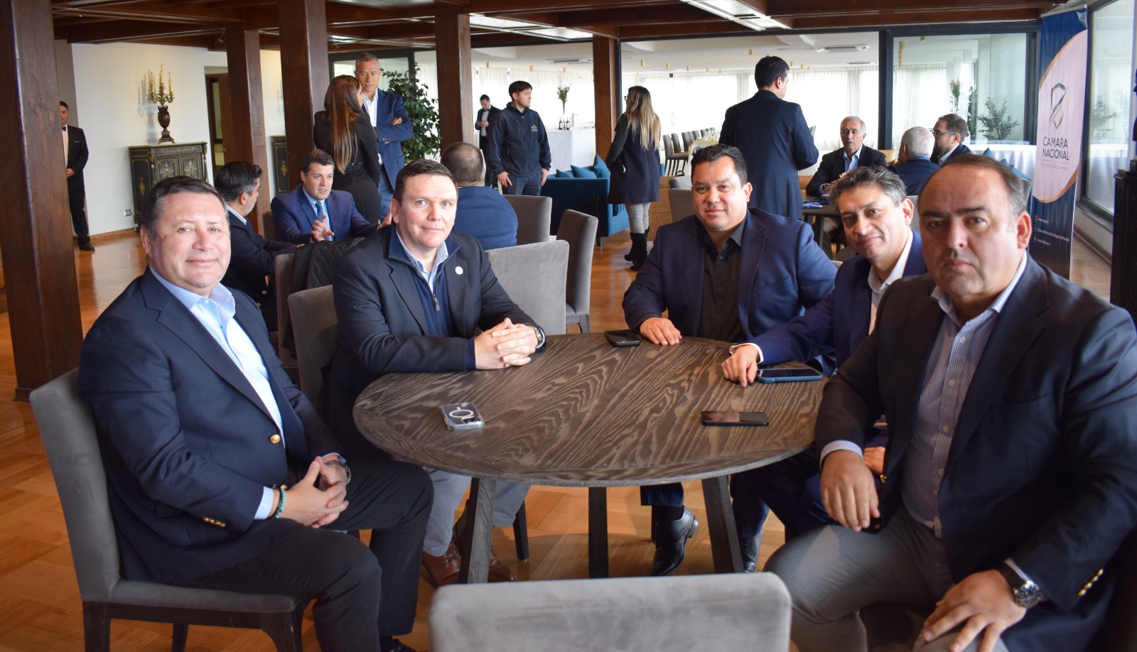Asistentes durante la jornada de elección del Directorio